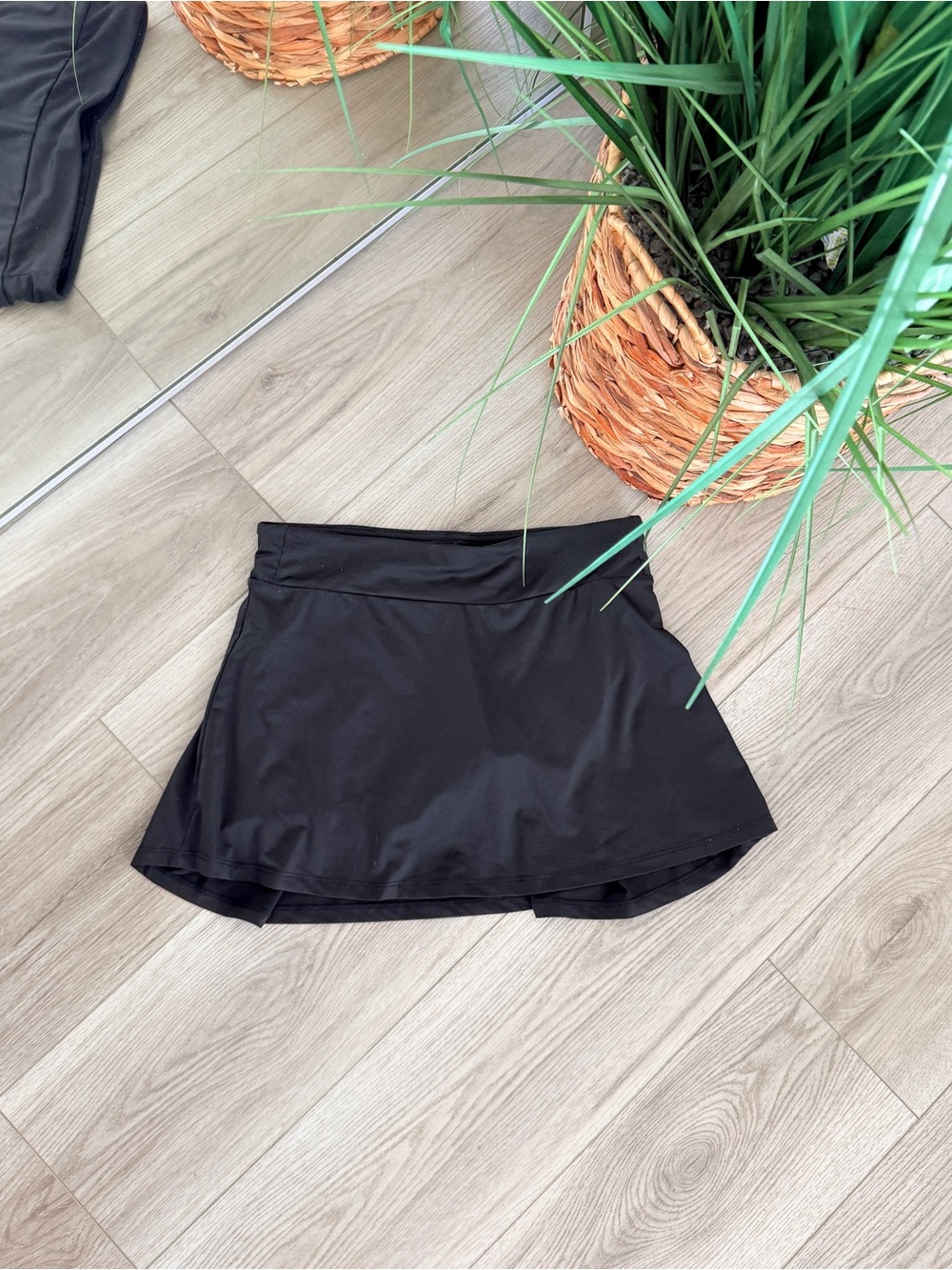 Black Women's Active Mini Skirt
